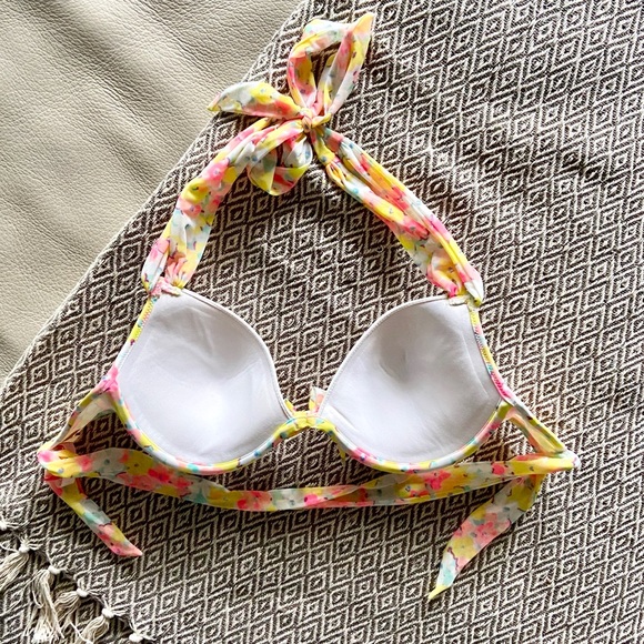 Victoria’s Secret White/Floral Tie Swim Top 32D - Picture 5 of 8